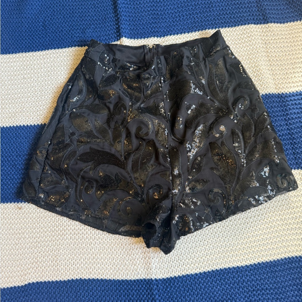 Show Me Your Mumu Black Sequin Floral Bermuda Shorts Women’s Size M